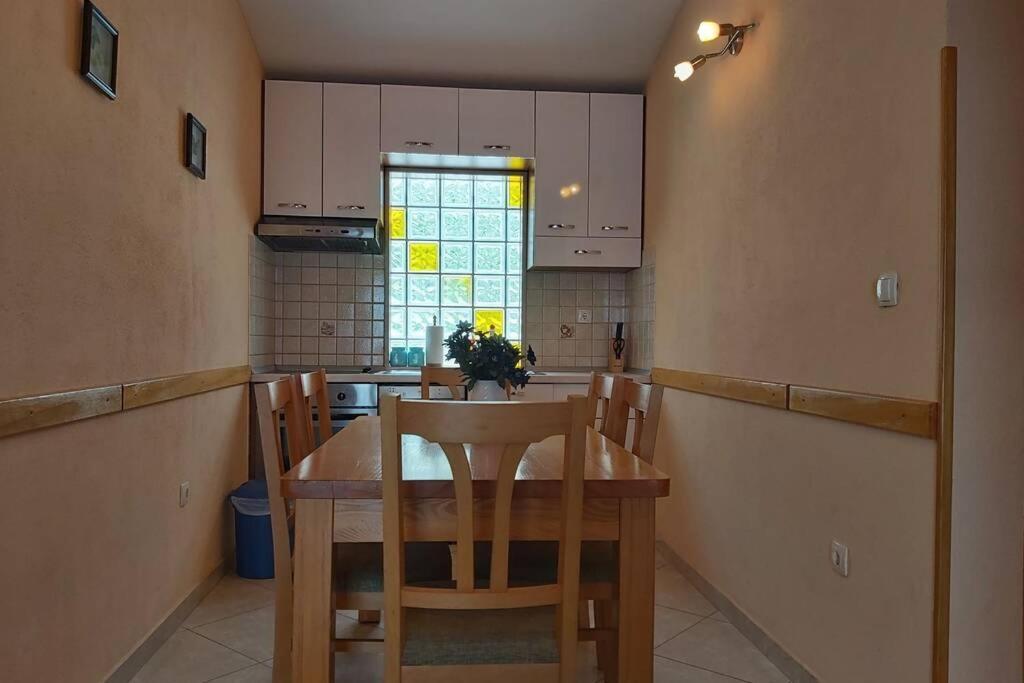 Beautiful Apartment 80 M From The Sea Marusici  Exteriér fotografie
